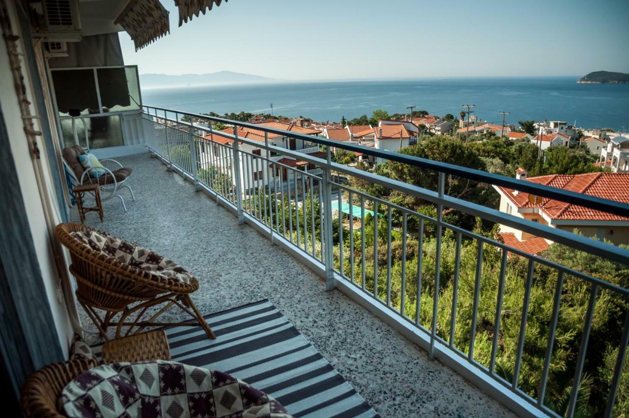 Paradise View Apartment Palaiontsiflikion Bagian luar foto